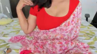 Sensual Indian Anna's facial expressions in erotic video