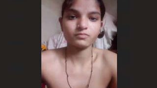 Indian beauty reveals her curves in explicit video clips