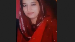 Punjabi bhabi pleasures herself on camera