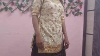 Dasi Indian women receive oral pleasure and swallow cum