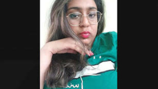 Rashmie, a Dutch Indian girlfriend, gives a sensual blowjob