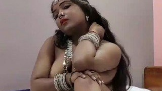 Sensual encounter with an Indian beauty, Tanya, in a scorching video
