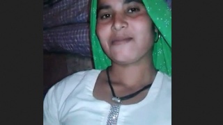 Indian aunty's exposed vagina gets roughly penetrated