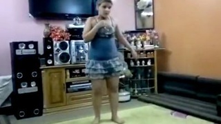 Mujra dancer engages in passionate sex after performance