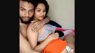 Watch Indian beauty Mahi in a steamy webcam session