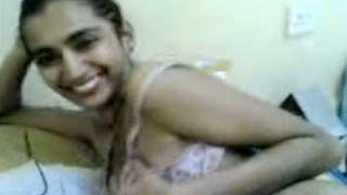 Desi lass from Malaysia enjoys passionate encounter with her beau
