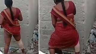 Caught horny aunt masturbating fast outdoors, scandal desi XXX MMC