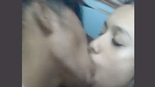 Indian sweethearts indulge in passionate kissing and enjoy themselves