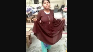 A seductive Indian woman has sex with her boss