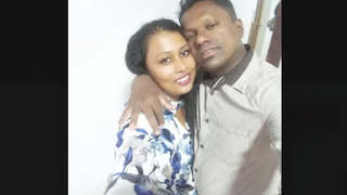 Sri Lankan wife pleases her husband's requests, with audio to arouse