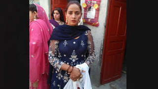 Elderly Pakistani couple engages in sexual activity on video