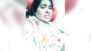 Dehati Bhabhi shows her boobs in livecam MMC scene
