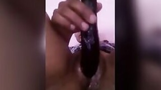 Dick hungry Paki warming Shahanas shows masturbation pussy show