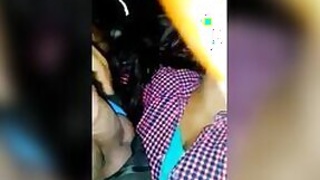 Desi slut in sari giving XXX blow job to her boyfriend Dehati on camera