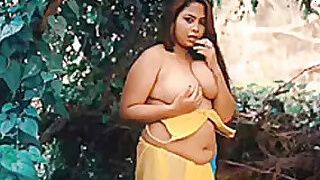 Hot Indian model Parna with big boobs