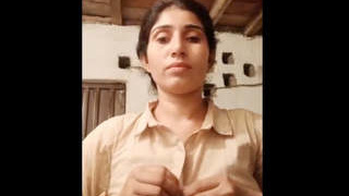 Gorgeous Pakistani wife shares recent progress