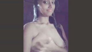 Adorable Indian girlfriend Bangli takes a relaxing bath