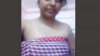 Steamy nude videos of an enticing Bengali beauty