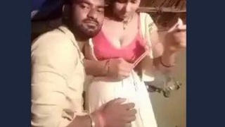 Indian man has quick sexual encounter with woman
