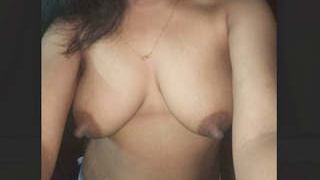 Seductive Indian housewife caught naked