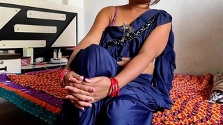 Indian homemaker craves a ménage à trois with English and Hindi dialogue