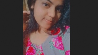 Punjabi girl's curvy butt jiggles in leaked footage