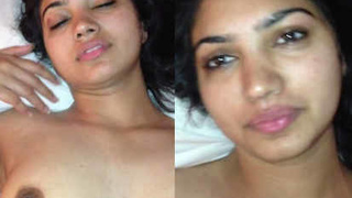 Indian girlfriend's adorable nude performance