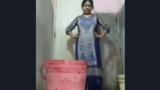 New video of gorgeous married Indian woman seeking satisfaction