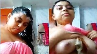 Desi Girl Records Her Bathing Video