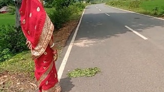 Desi girl from Indian village gets wild and rough sex in jungle