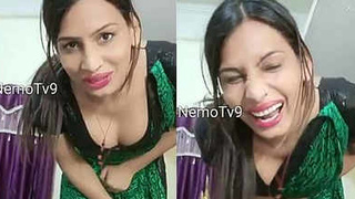 Newest and previously unreleased video of busty bhabi Ruksar dancing