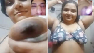 Desi Paid Bhabhi Shows Her Big Boobs on Vk