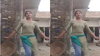 Cute Boobs Indian Girl Desi Visible