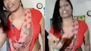 Rare video of Suhani bhabi's sensual saree dance with focus on her navel and cleavage