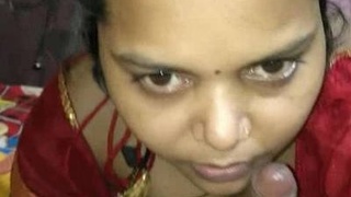 Indian sister gives oral pleasure to her brother-in-law
