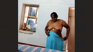 Elder Tamil auntdonning attire